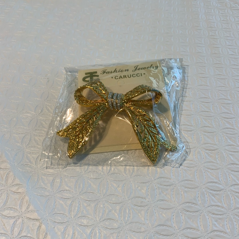 Carucci Vintage and Crystal Gold Bow Brooch NWOT - Picture 3 of 5